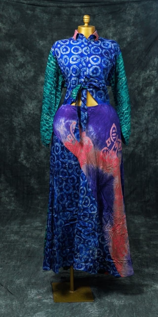 Pièce EM13 — Batik mosaïque · bleu roi, violet & corail
